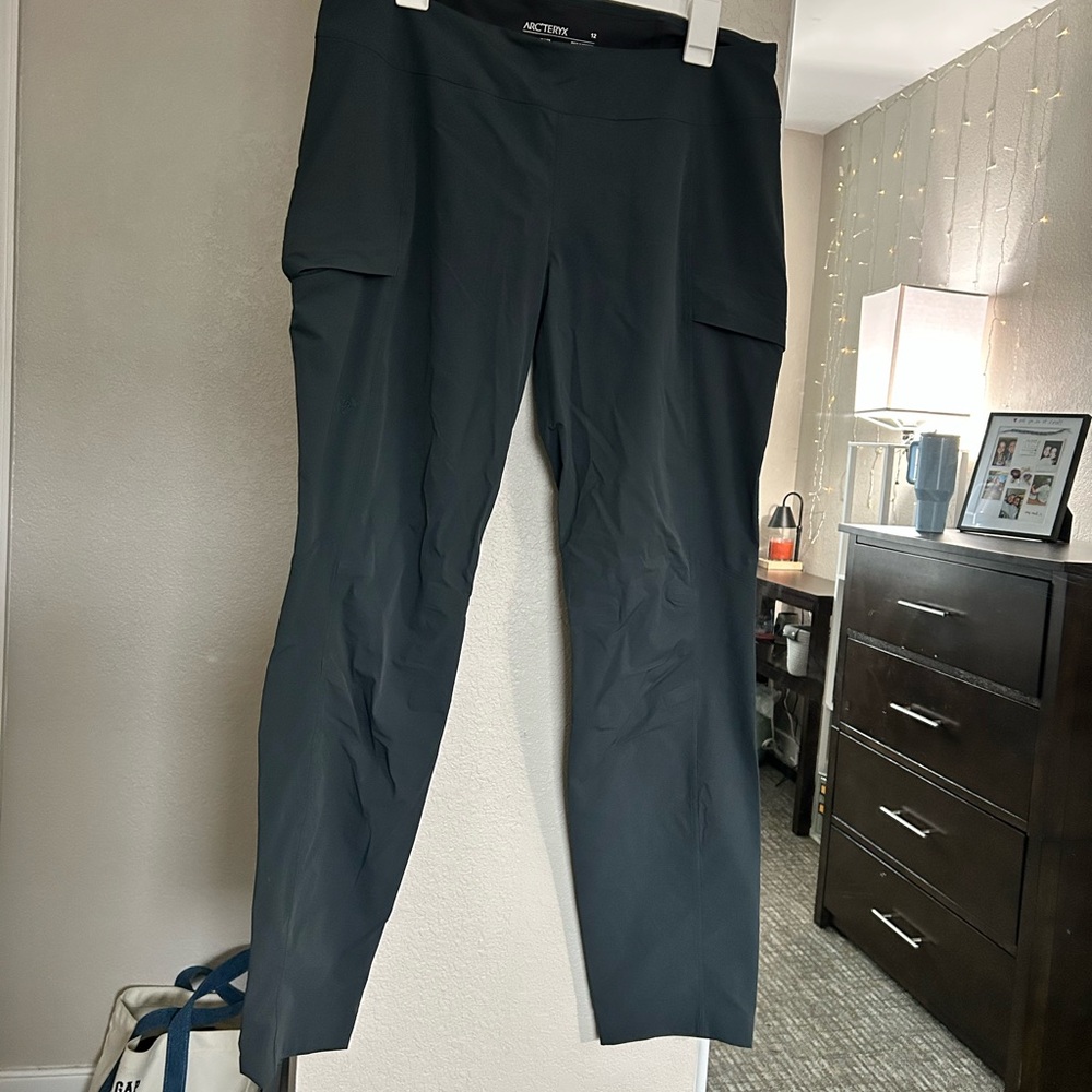 Arc'teryx Sabria Pants women’s size 12 dark grey - Picture 2 of 6
